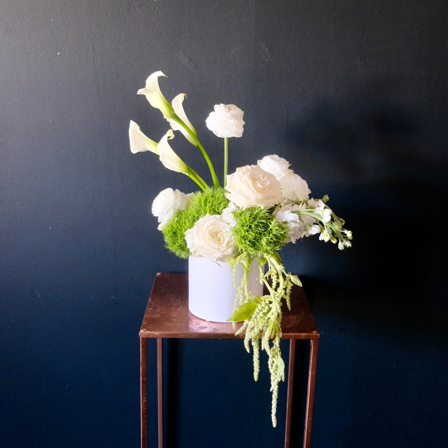 White Modern Centerpiece